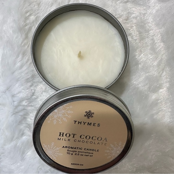 Thymes Hot Cocoa Milk Chocolate Travel Tin Candle 2.5 oz GIFT NEW - Picture 1 of 3